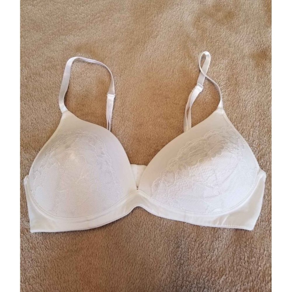 MAIDENFORM BRA‎ white 34B no wires